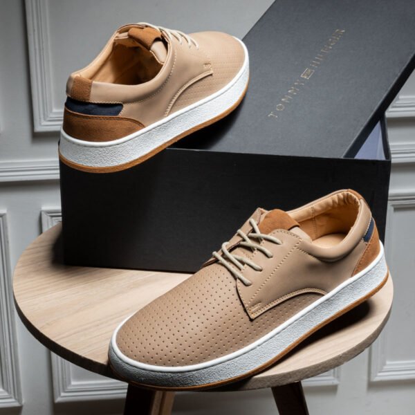حذاء tommy