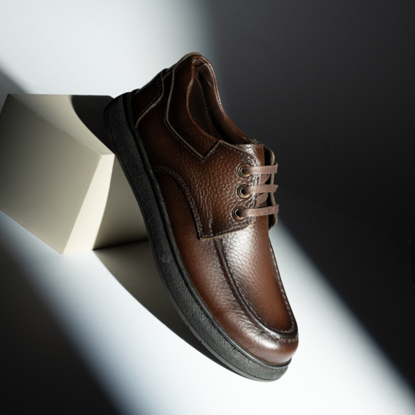 حذاء classic leather